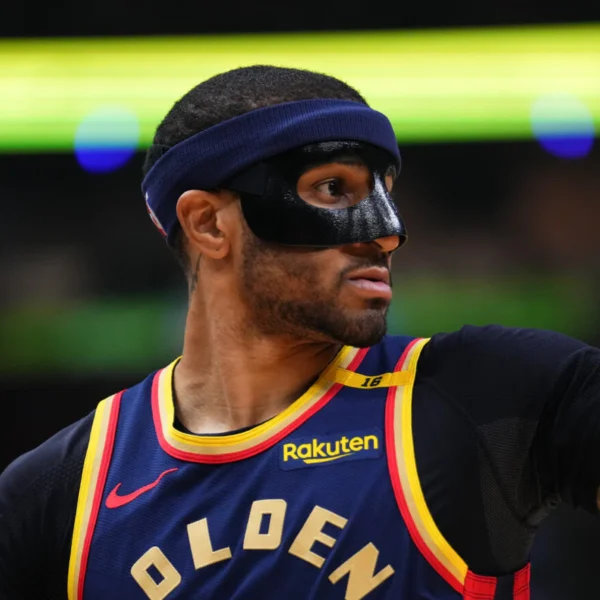 Gary Payton II z naderwanym więzadłem