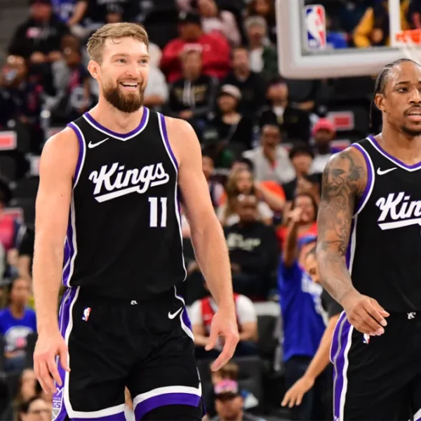 Niepewna przyszłość DeRozana i Sabonisa w Sacramento po porażce w play-in