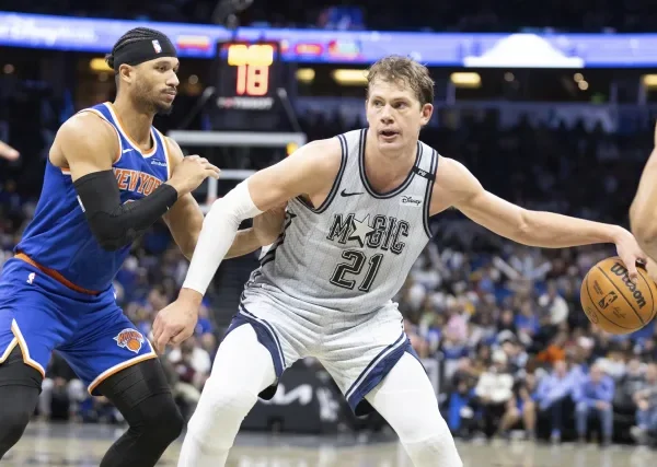 Moritz Wagner kontynuuje rehabilitację kolana i liczy na pozostanie w Orlando