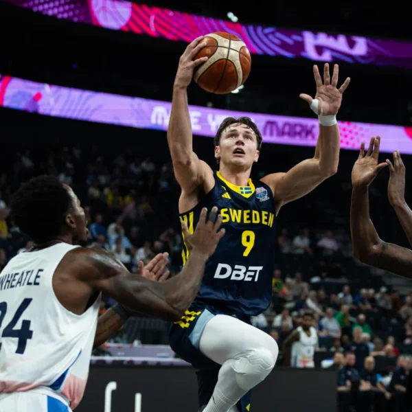 Larsson prowadzi Szwecję do pierwszego zwycięstwa w EuroBaskecie od 2013 roku