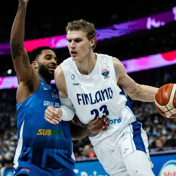 Finlandia melduje się w 1/8 finału, Markkanen z double-double