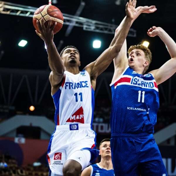 EuroBasket: Francja rozgromiła Islandię i pewnie melduje się w 1/8 finału