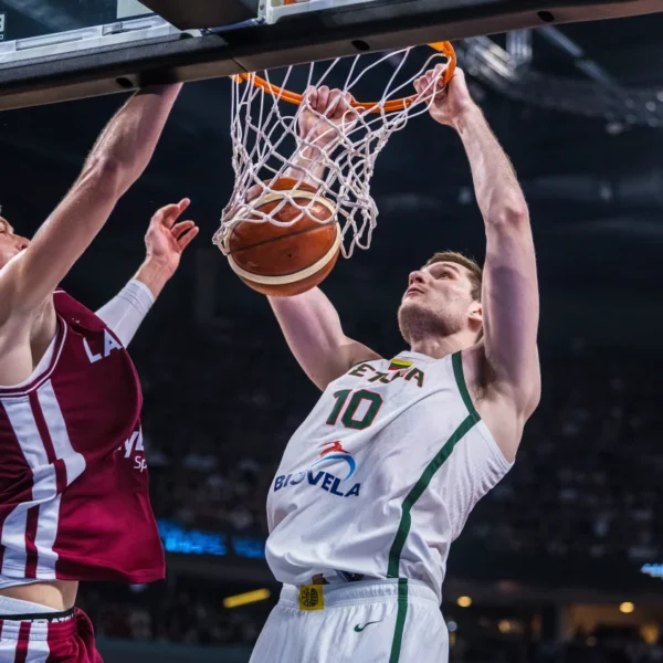EuroBasket 2025: Litwa wygrywa bałtyckie derby i melduje się w ćwierćfinale