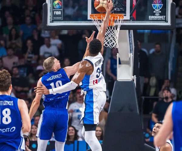 EUROPA: Giannis prowadzi Grecję z powrotem na podium EuroBasketu