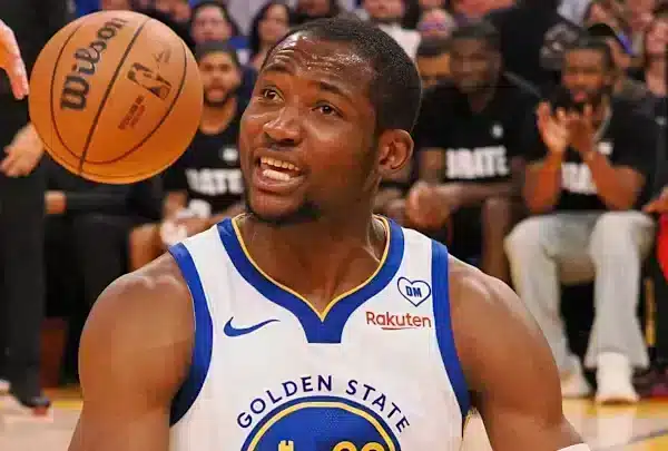 NBA: Gwiazdy Warriors coraz bardziej sfrustrowane w sprawie Kumingi