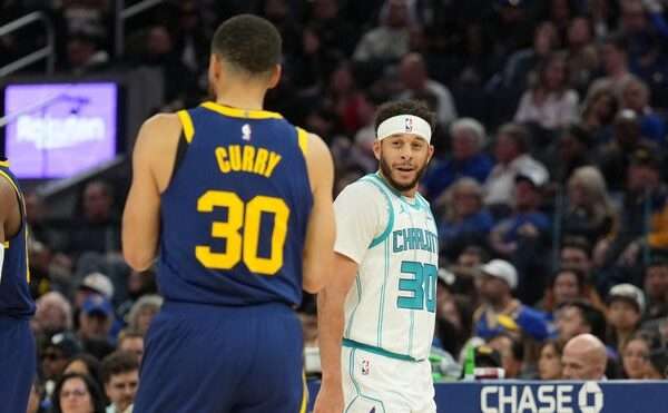 Seth Curry dołącza do Warriors