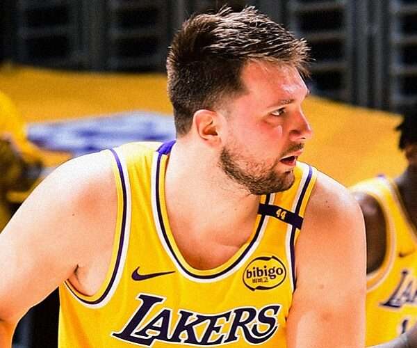 Doncić stopniowo dołącza do treningów