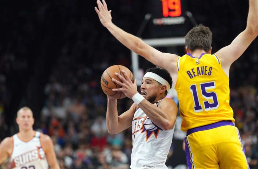 Lakers przegrywają na otwarcie preseasonu