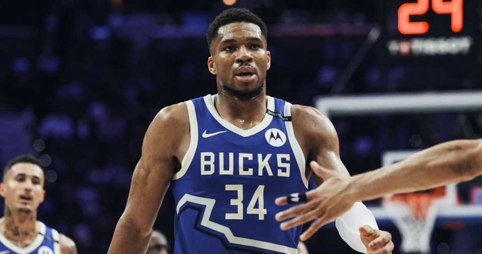 Giannis Antetokounmpo Milwaukee Bucks