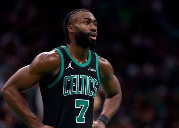 Jaylen Brown przejmuje stery w Bostonie