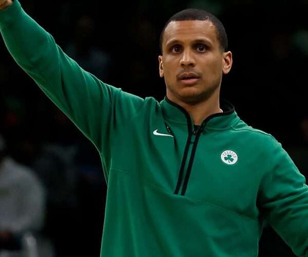 Joe Mazzulla w obronie Hugo Gonzáleza