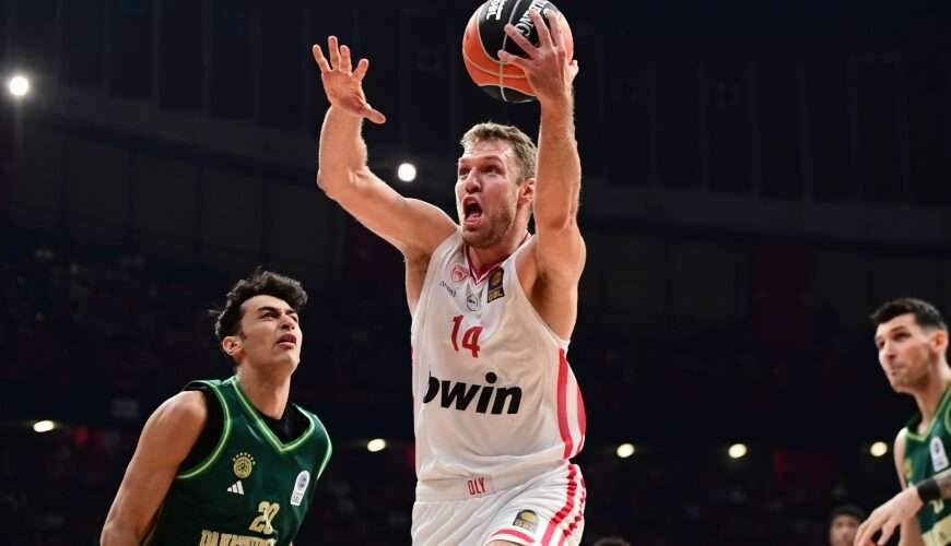 Sasha Vazenkov Olympiakos