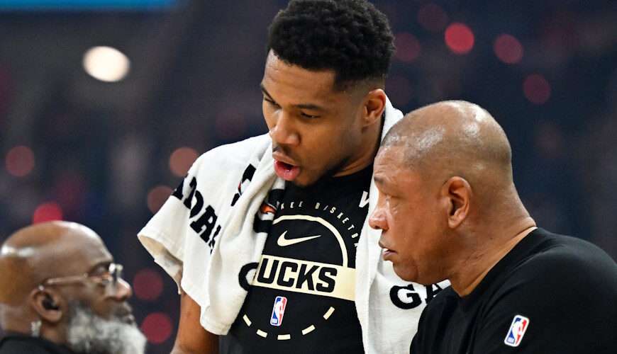 Giannis Antetokounmpo Bucks