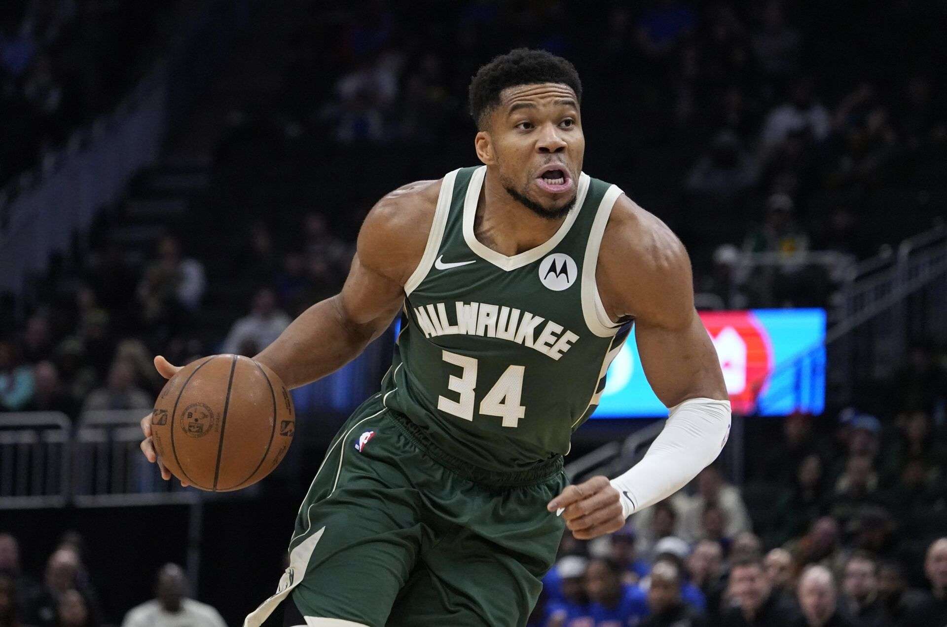 Giannis Antetokounmpo Milwaukee Bucks