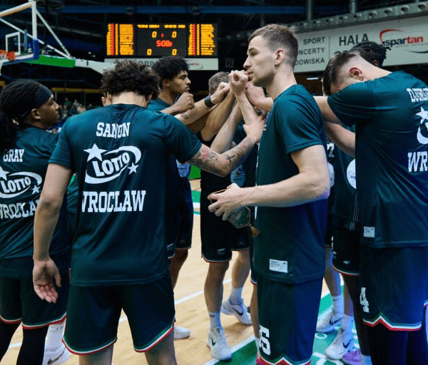 Ofensywny pokaz we Wrocławiu. Śląsk lepszy od Dzików w zaległym meczu