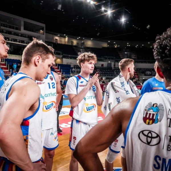 Torunianie wygrywają w Wałbrzychu!