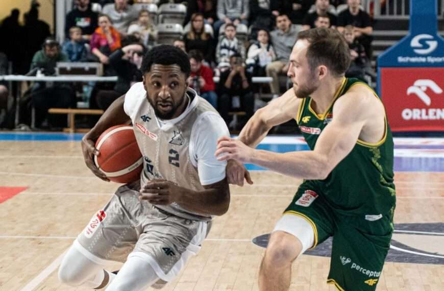 Dziki pokonują Zastal i zagrają Puchar Polski