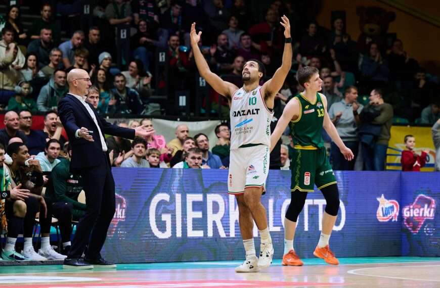WKS Śląsk lepszy od Energa Trefla. Wrocławianie wygrywają hit kolejki