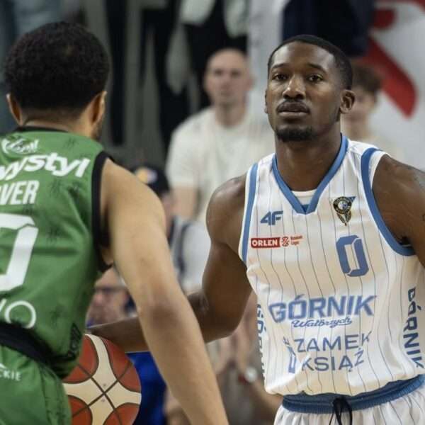 Nokaut w czwartej kwarcie! Górnik Zamek Książ Wałbrzych nie dał szans Miastu Szkła