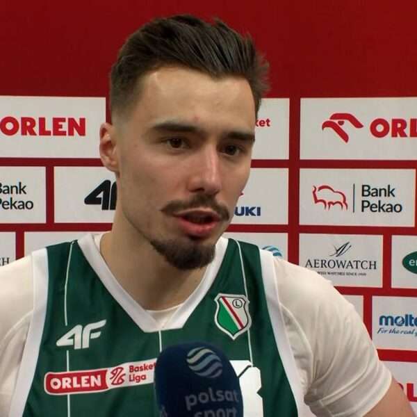 Legia Warszawa wyszarpała zwycięstwo w Dąbrowie! Kapitalny finisz Jayvona Gravesa