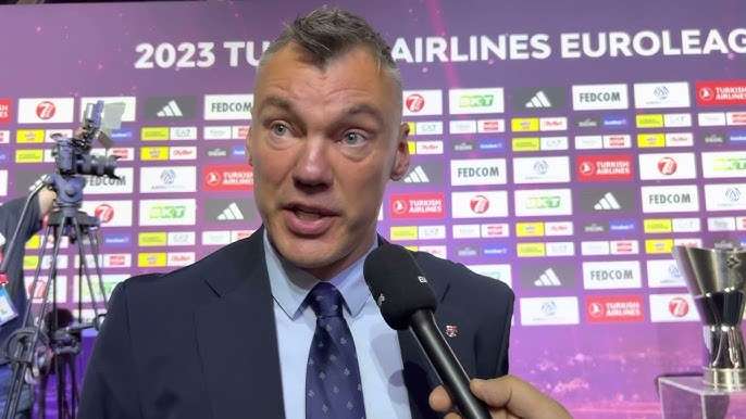 Sarunas Jasikevicius Dubaj lotnisko