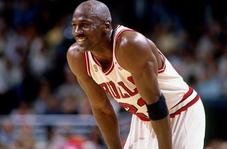 Król na wygnaniu: Michael Jordan i ogień, który nigdy nie gaśnie