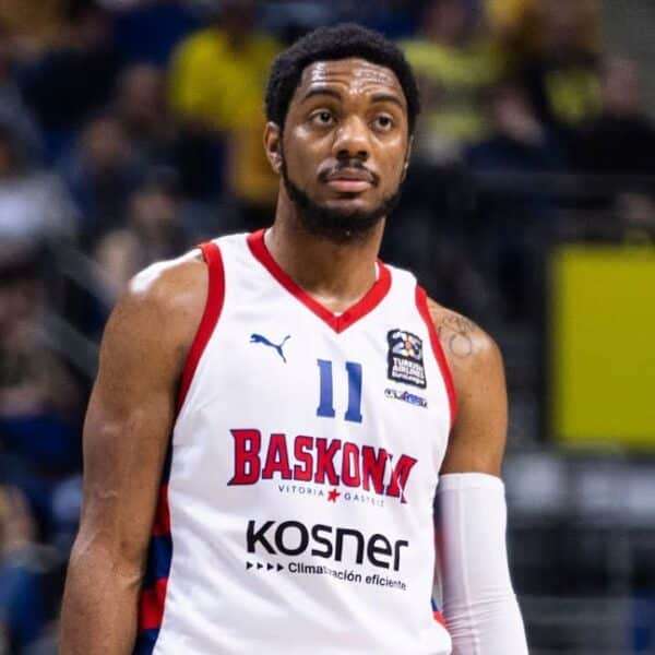 Turecka ofensywa: Fenerbahçe kontraktuje dwóch nowych obwodowych!