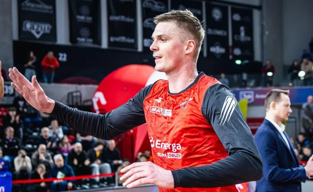 Jakub Parzeński Stal Ostrów