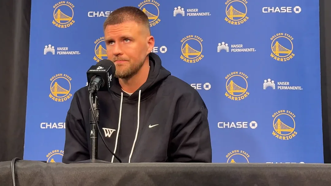 Porzingis przedłuża umowę z GSW